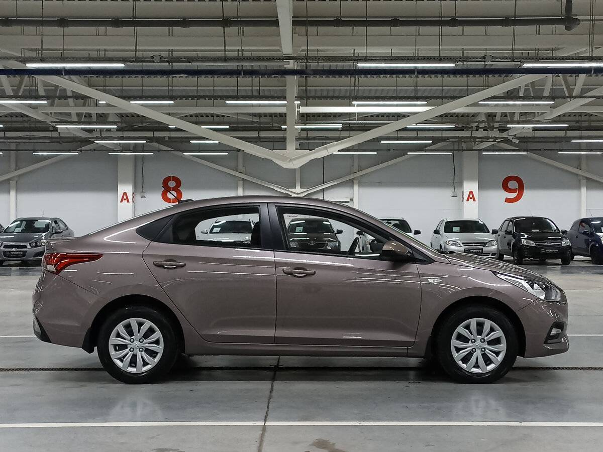 Купить Hyundai Solaris с пробегом. Фото: #3