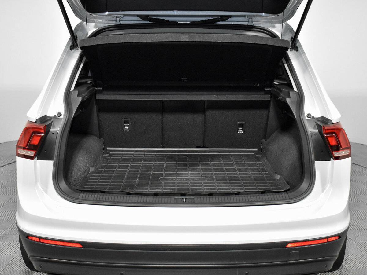 Купить Volkswagen Tiguan с пробегом. Фото: #19