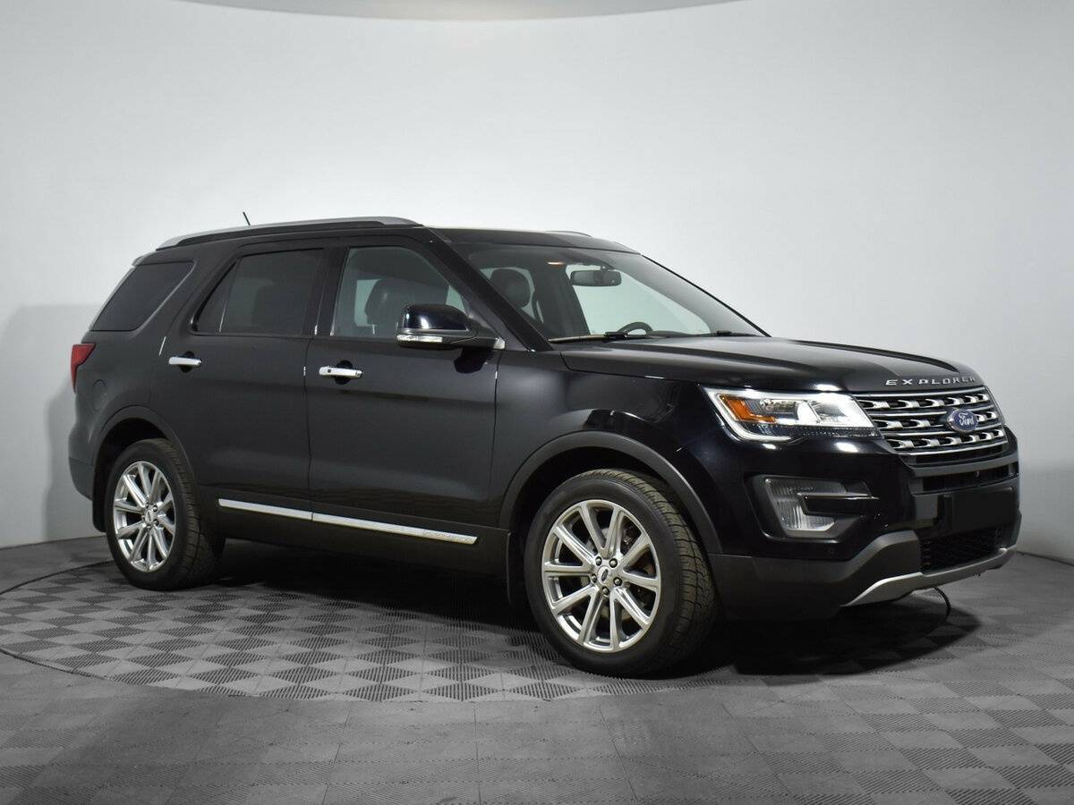 Купить Ford Explorer с пробегом. Фото: #2
