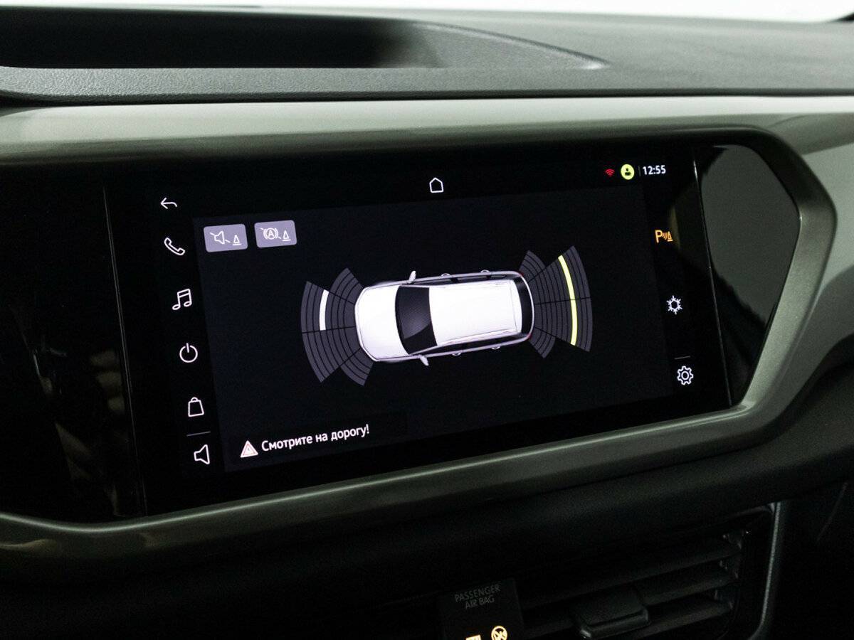 Купить Volkswagen Taos с пробегом. Фото: #17