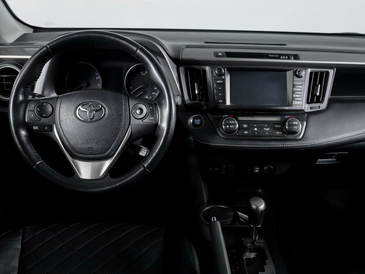 Купить Toyota RAV4 с пробегом. Фото: #11