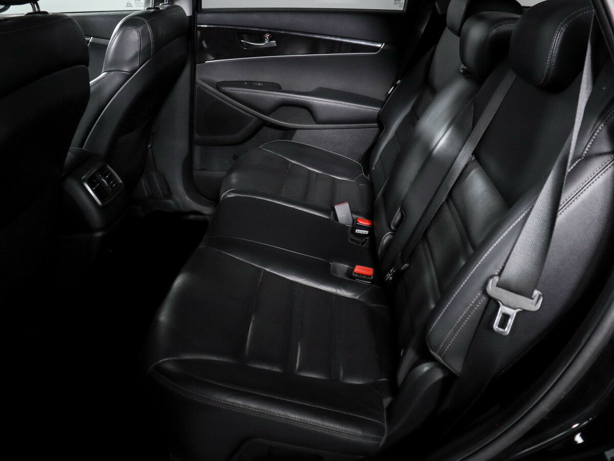Купить Kia Sorento с пробегом. Фото: #9