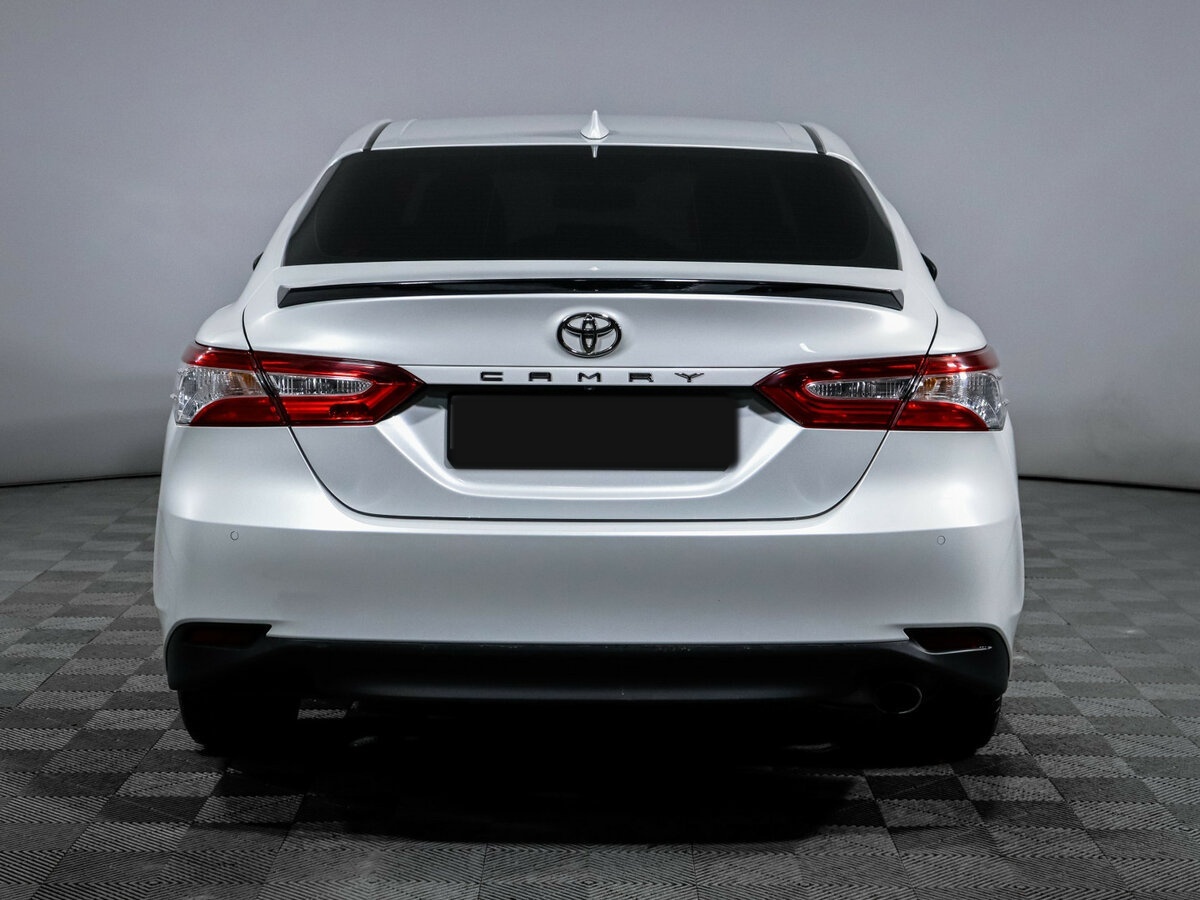 Купить Toyota Camry с пробегом. Фото: #4