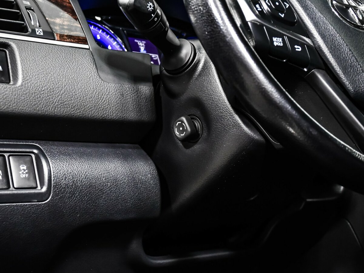 Купить Toyota Camry с пробегом. Фото: #13