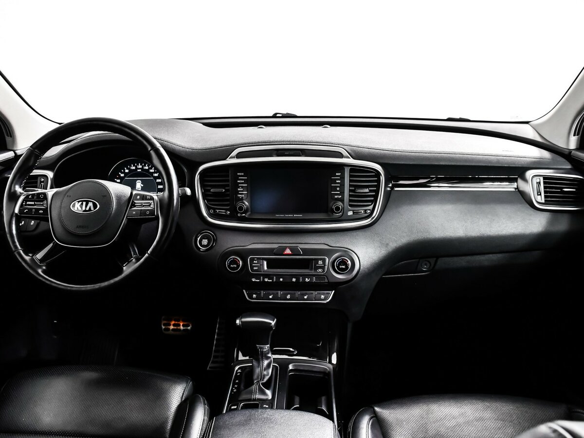 Купить Kia Sorento с пробегом. Фото: #8