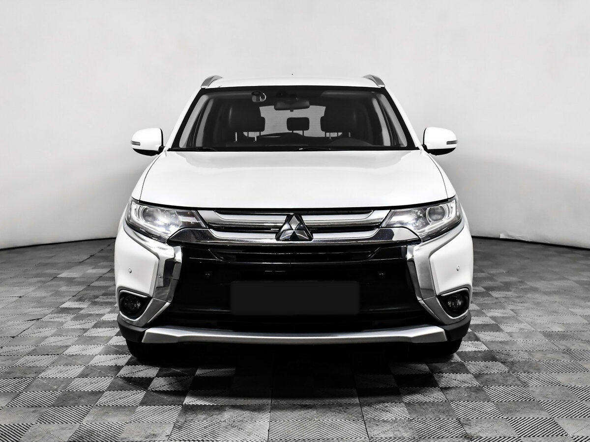 Купить Mitsubishi Outlander с пробегом. Фото: #1