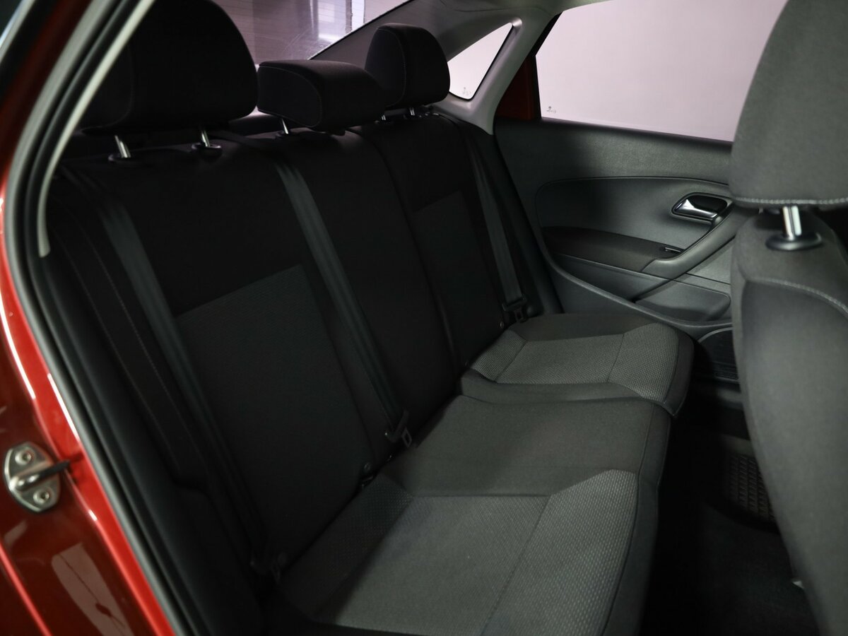 Купить Volkswagen Polo с пробегом. Фото: #19