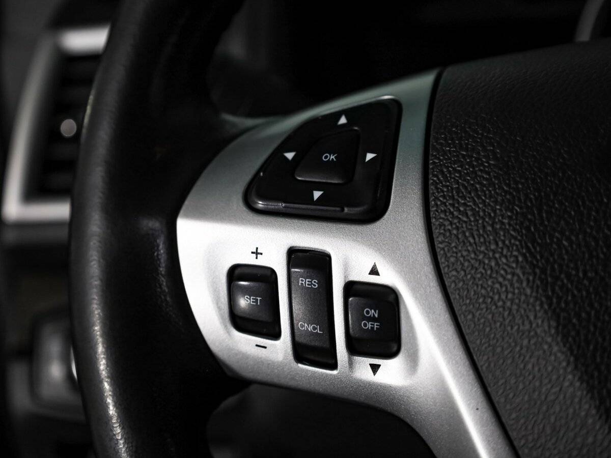 Купить Ford Explorer с пробегом. Фото: #14