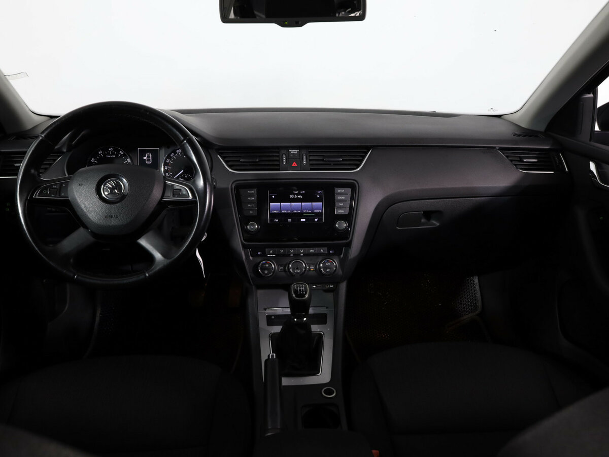 Купить Skoda Octavia с пробегом. Фото: #8