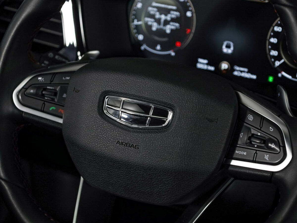 Купить Geely Tugella с пробегом. Фото: #7