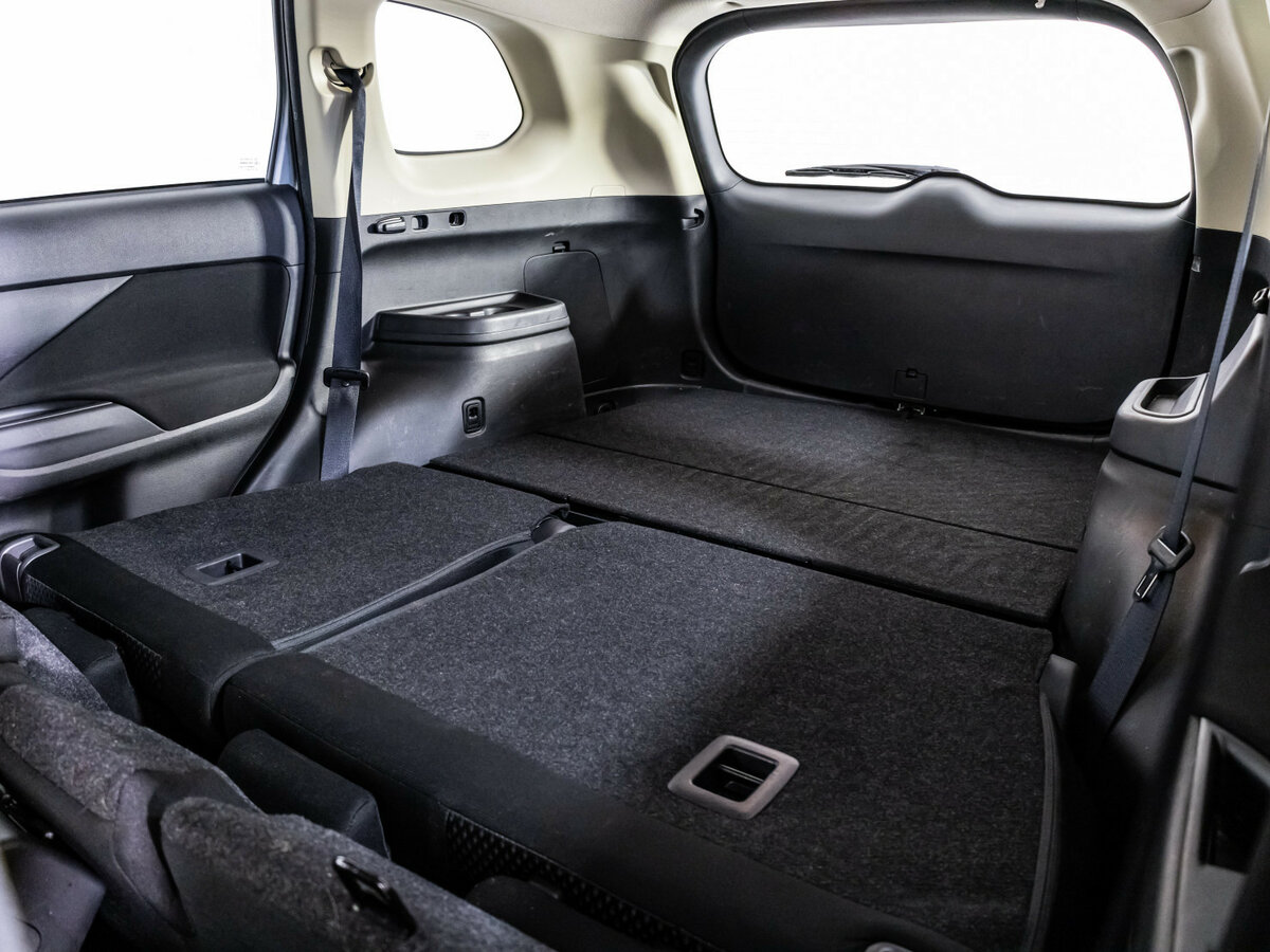 Купить Mitsubishi Outlander с пробегом. Фото: #17