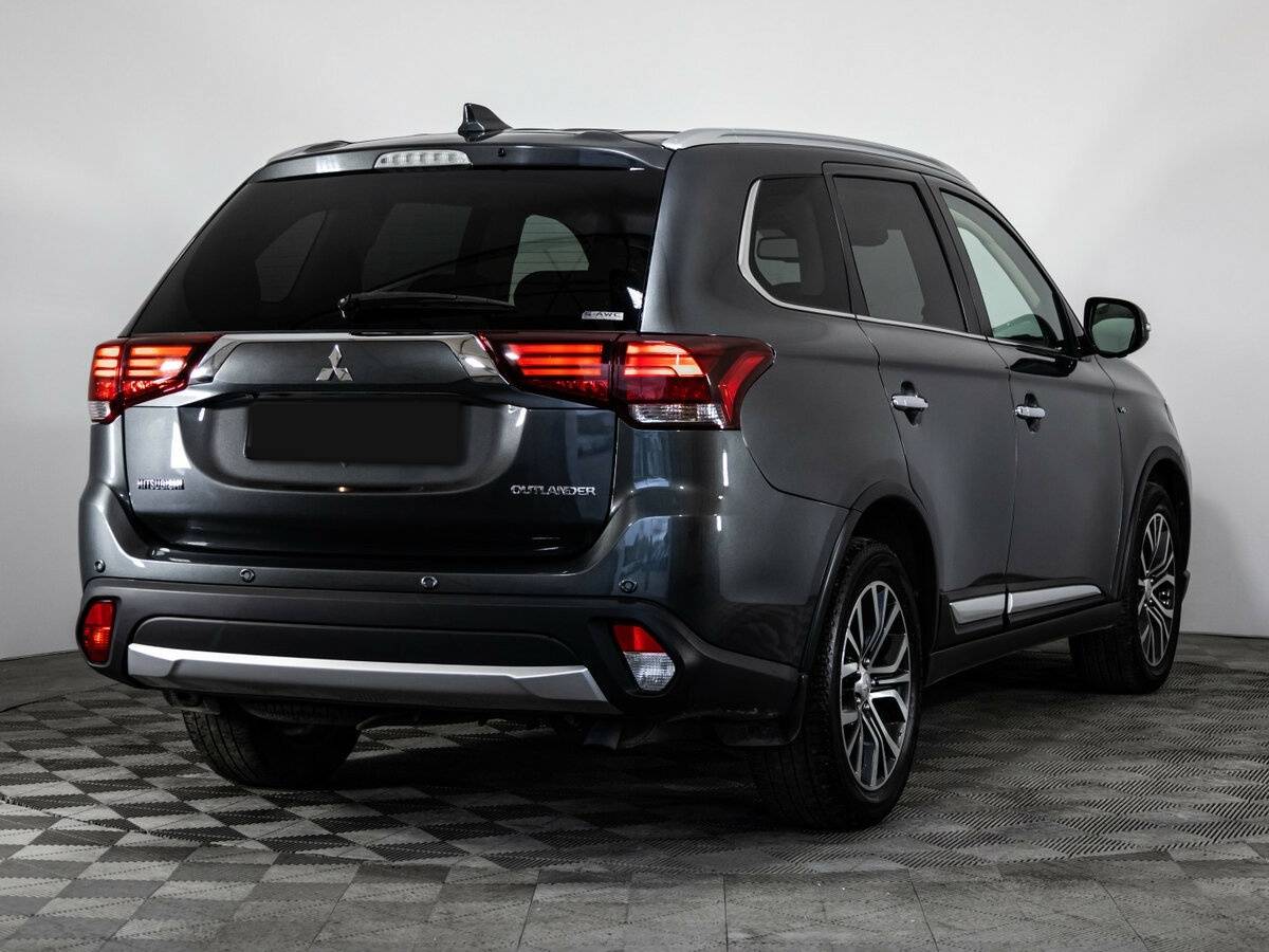 Купить Mitsubishi Outlander с пробегом. Фото: #3