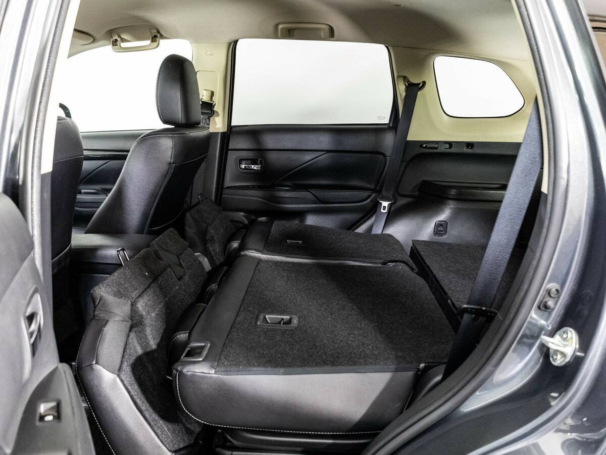 Купить Mitsubishi Outlander с пробегом. Фото: #19