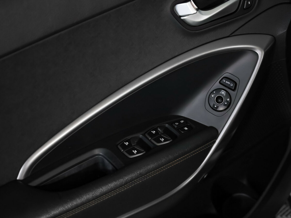 Купить Hyundai Santa Fe с пробегом. Фото: #12