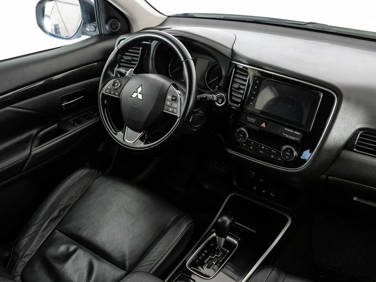 Купить Mitsubishi Outlander с пробегом. Фото: #6