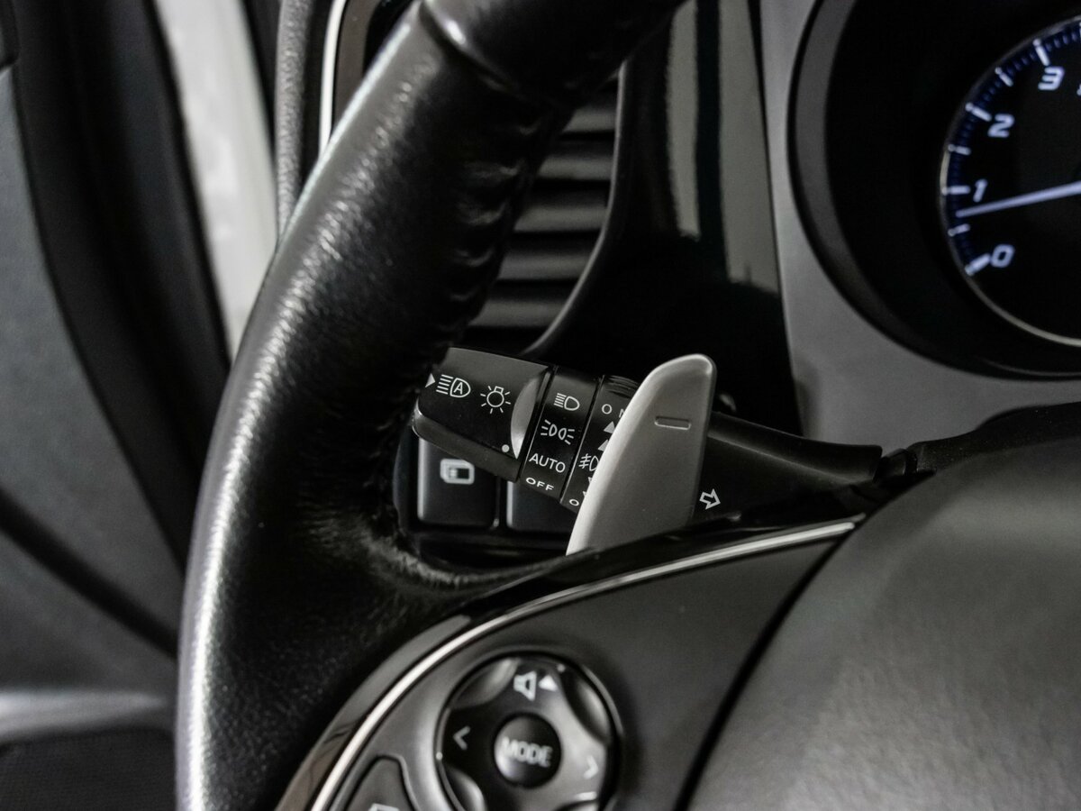 Купить Mitsubishi Outlander с пробегом. Фото: #10