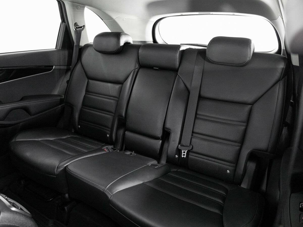 Купить Kia Sorento с пробегом. Фото: #17