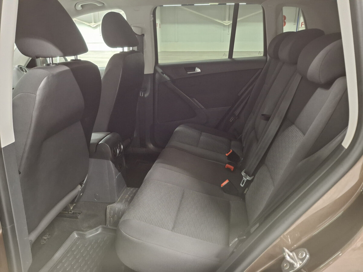 Купить Volkswagen Tiguan с пробегом. Фото: #11