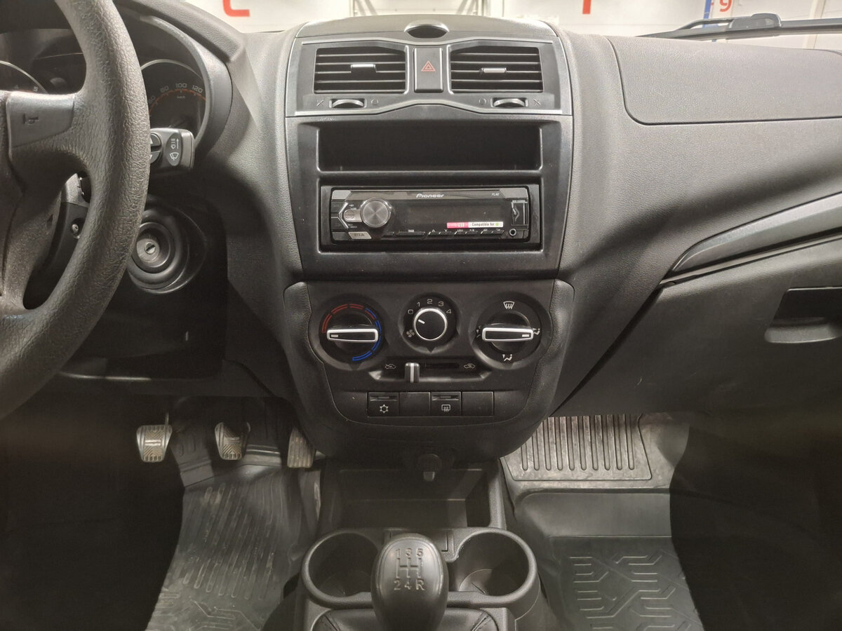 Купить Lada (ВАЗ) Granta с пробегом. Фото: #14