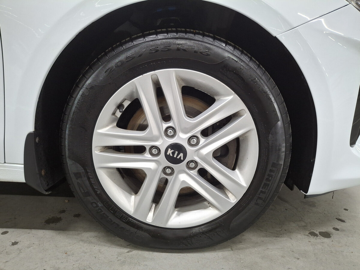 Купить Kia Ceed с пробегом. Фото: #17