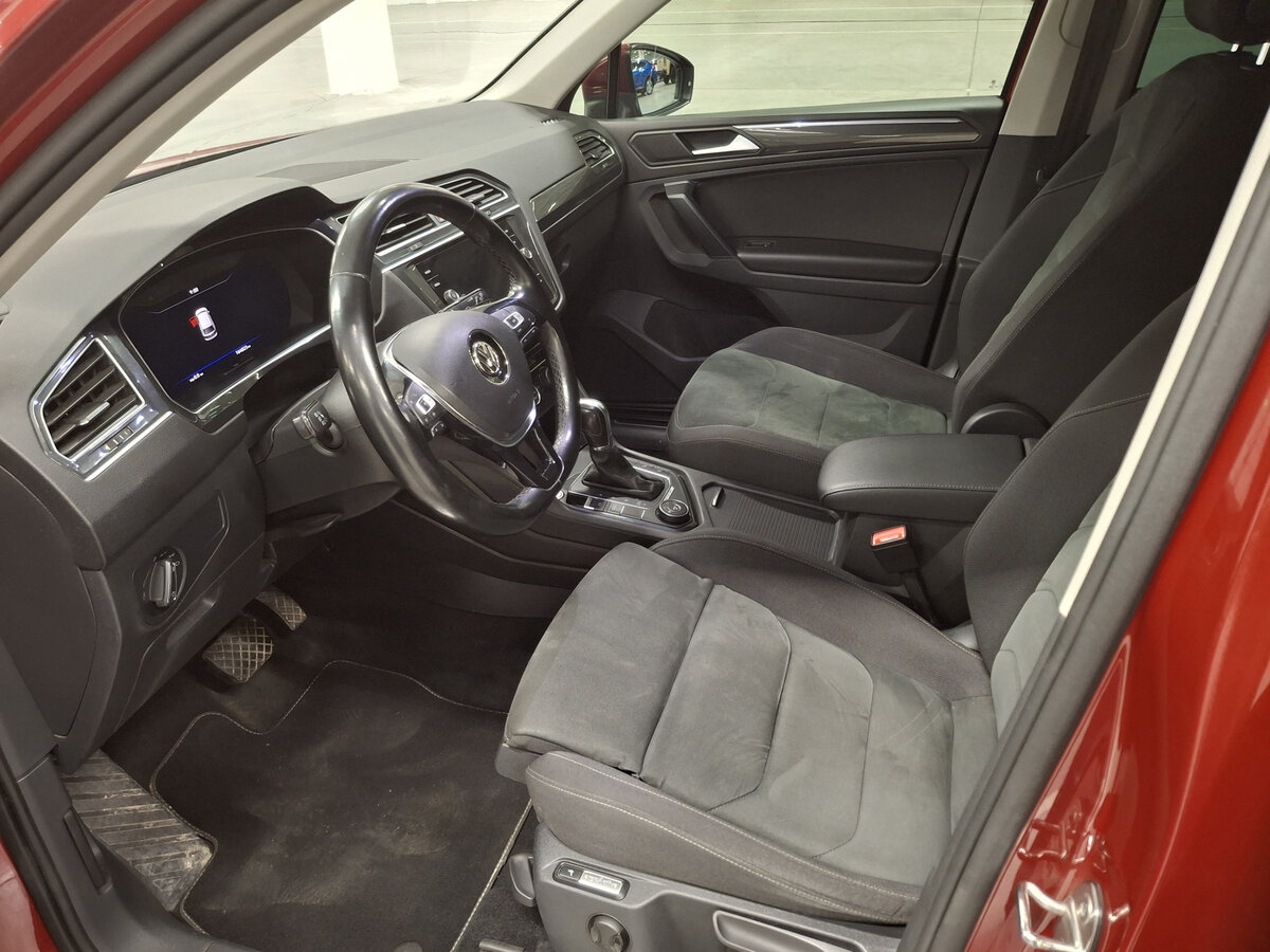 Купить Volkswagen Tiguan с пробегом. Фото: #15