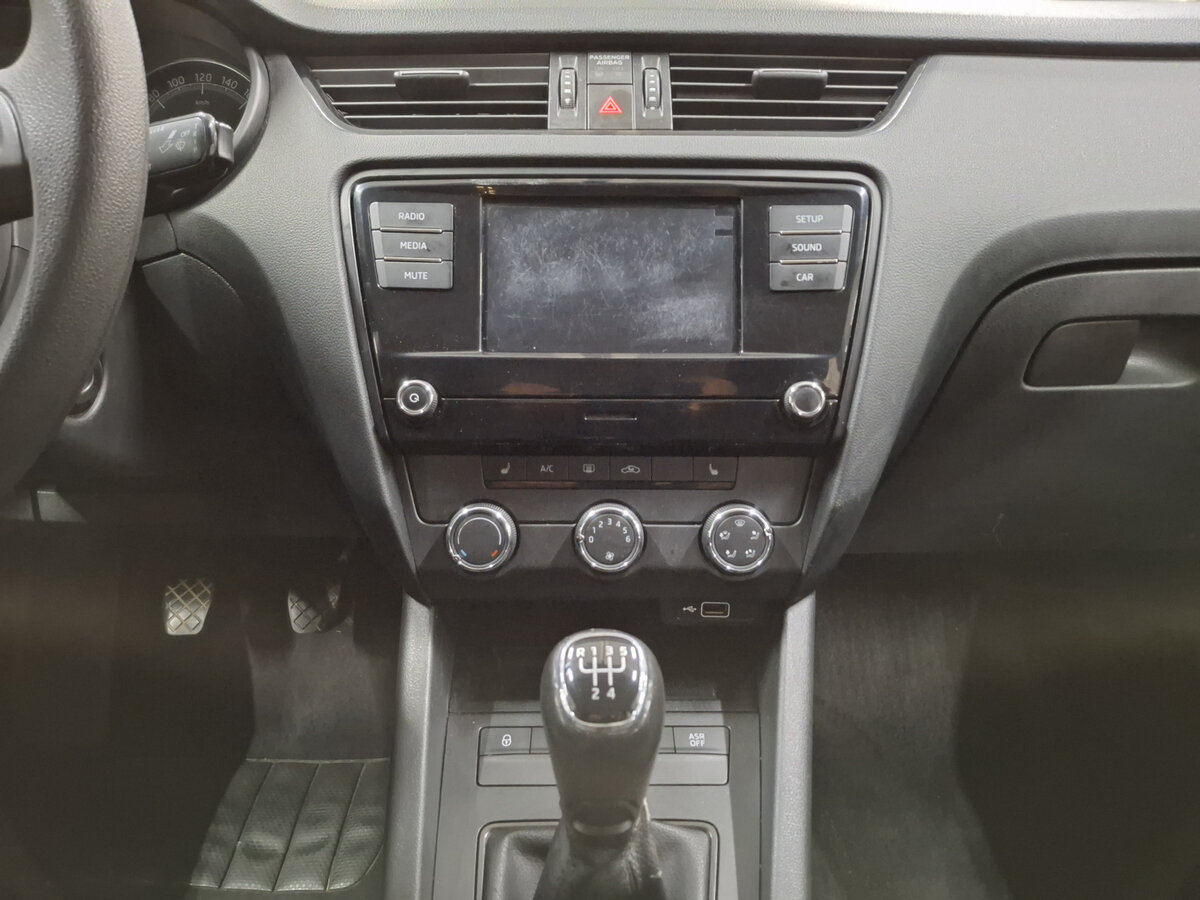 Купить Skoda Octavia с пробегом. Фото: #14