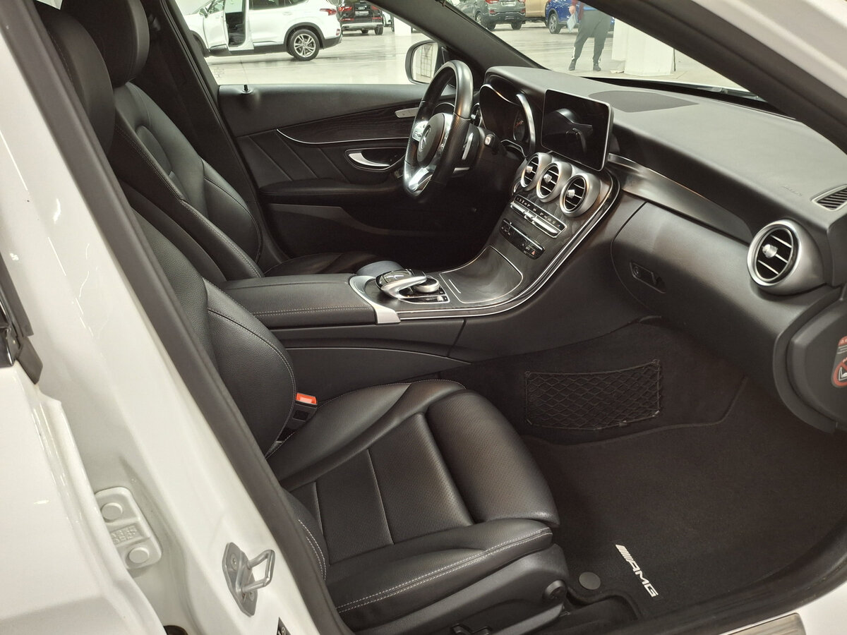 Купить Mercedes-Benz C-Класс с пробегом. Фото: #10