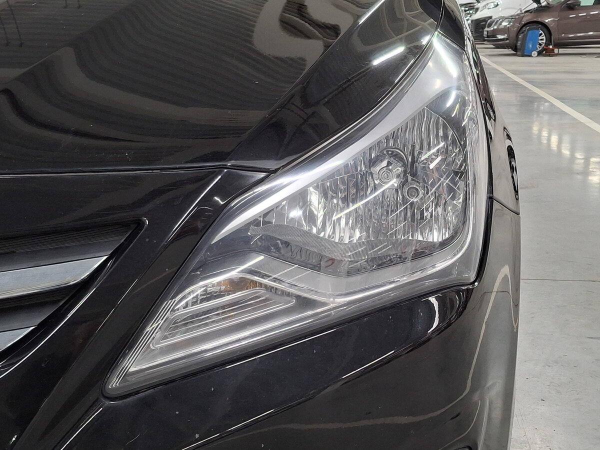 Купить Hyundai Solaris с пробегом. Фото: #16