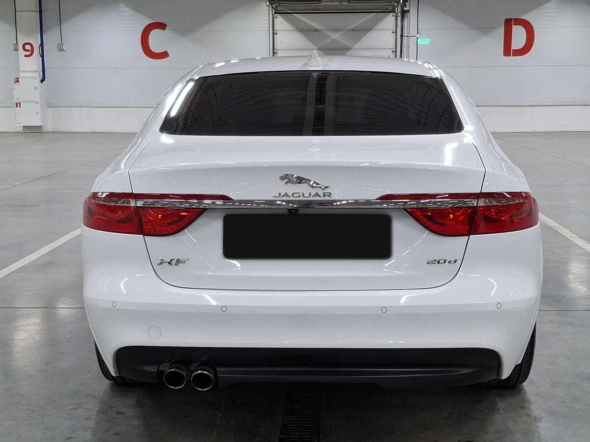 Купить Jaguar XF с пробегом. Фото: #5