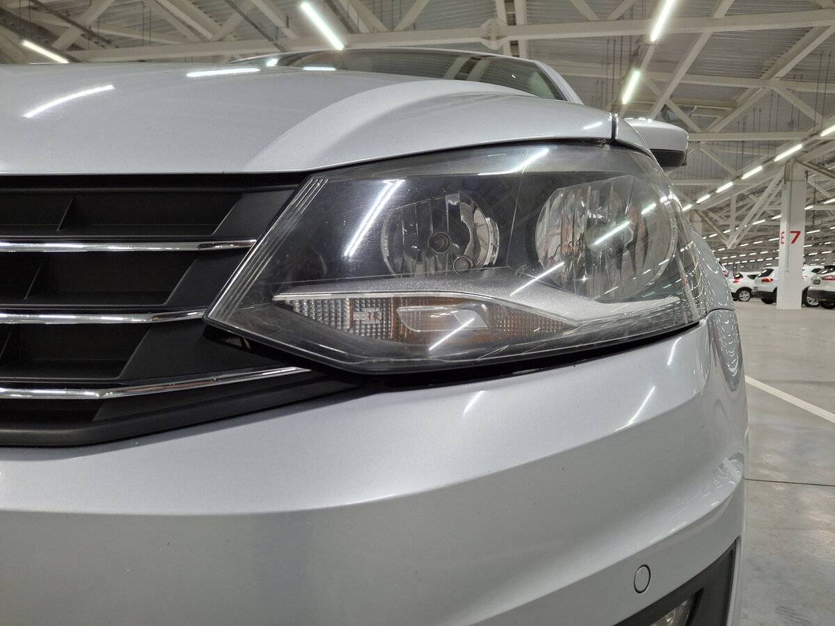 Купить Volkswagen Polo с пробегом. Фото: #16