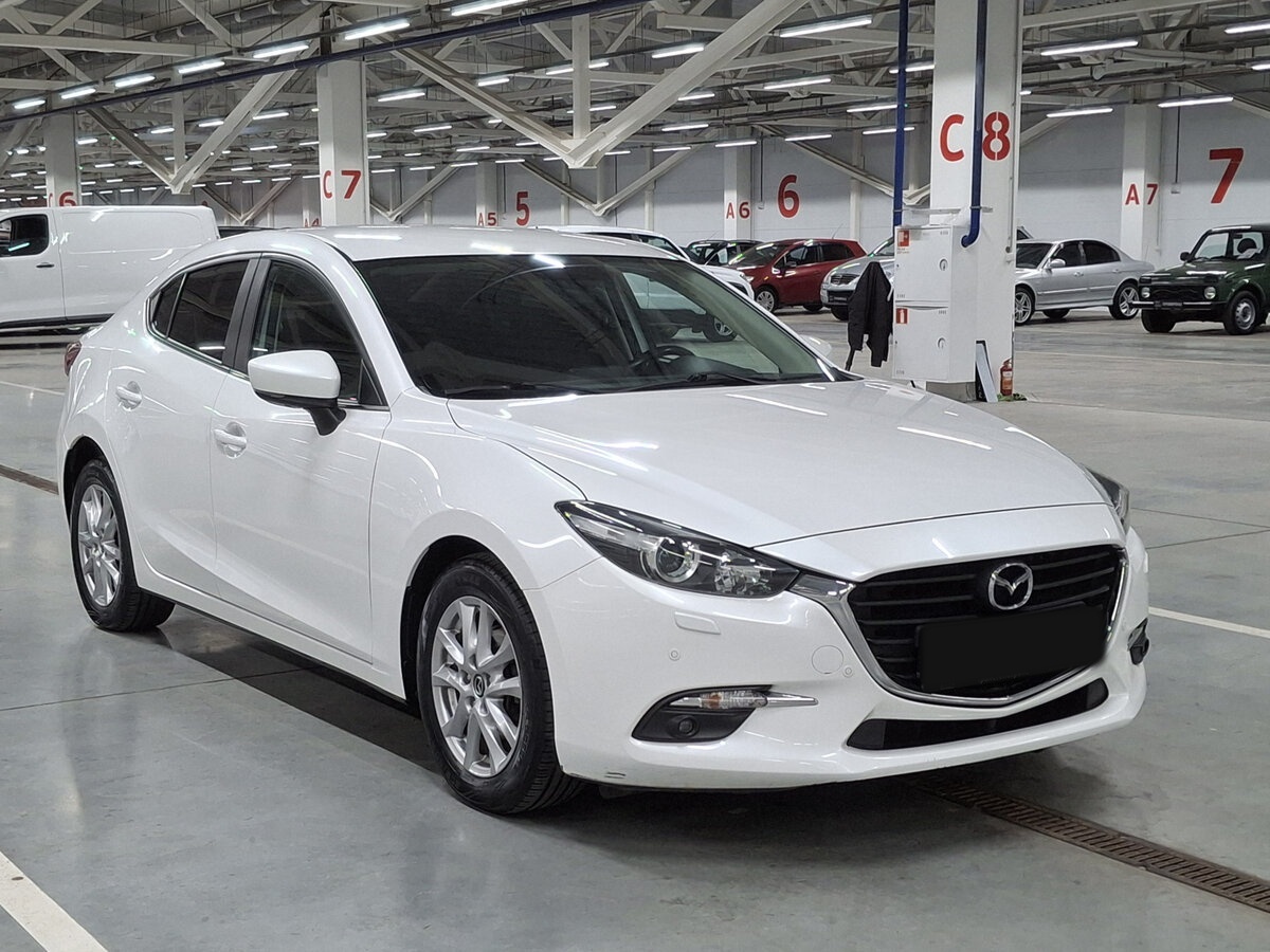 Купить Mazda 3 с пробегом. Фото: #2