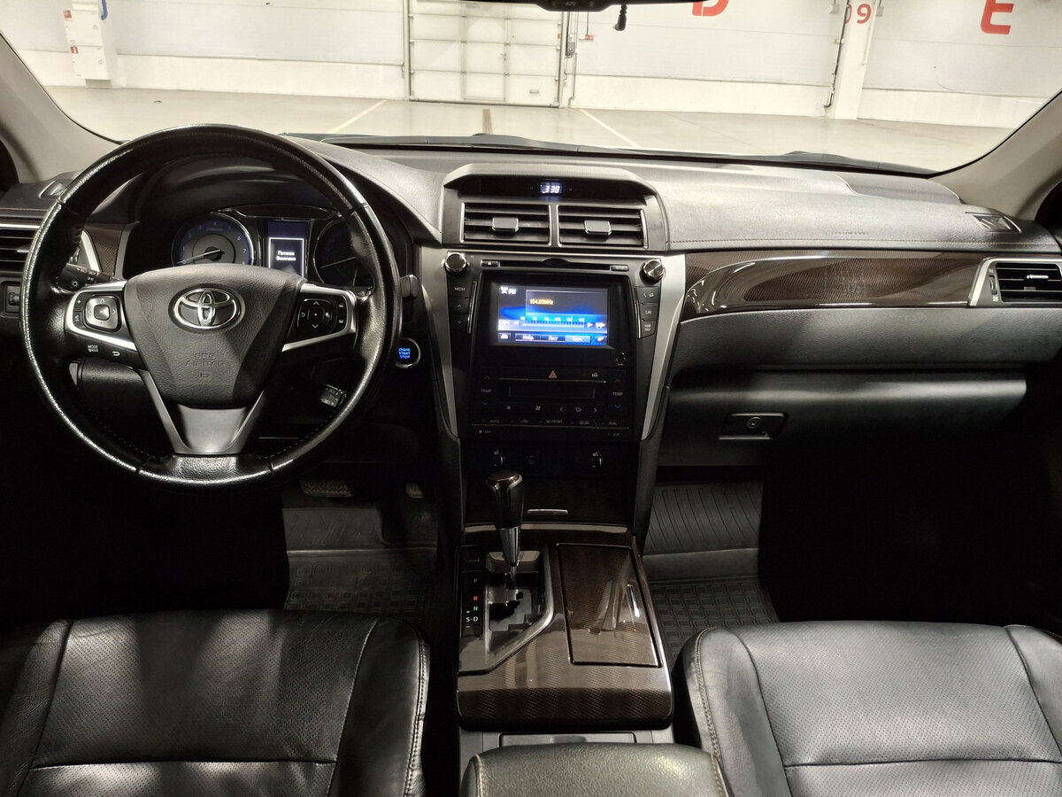Купить Toyota Camry с пробегом. Фото: #13