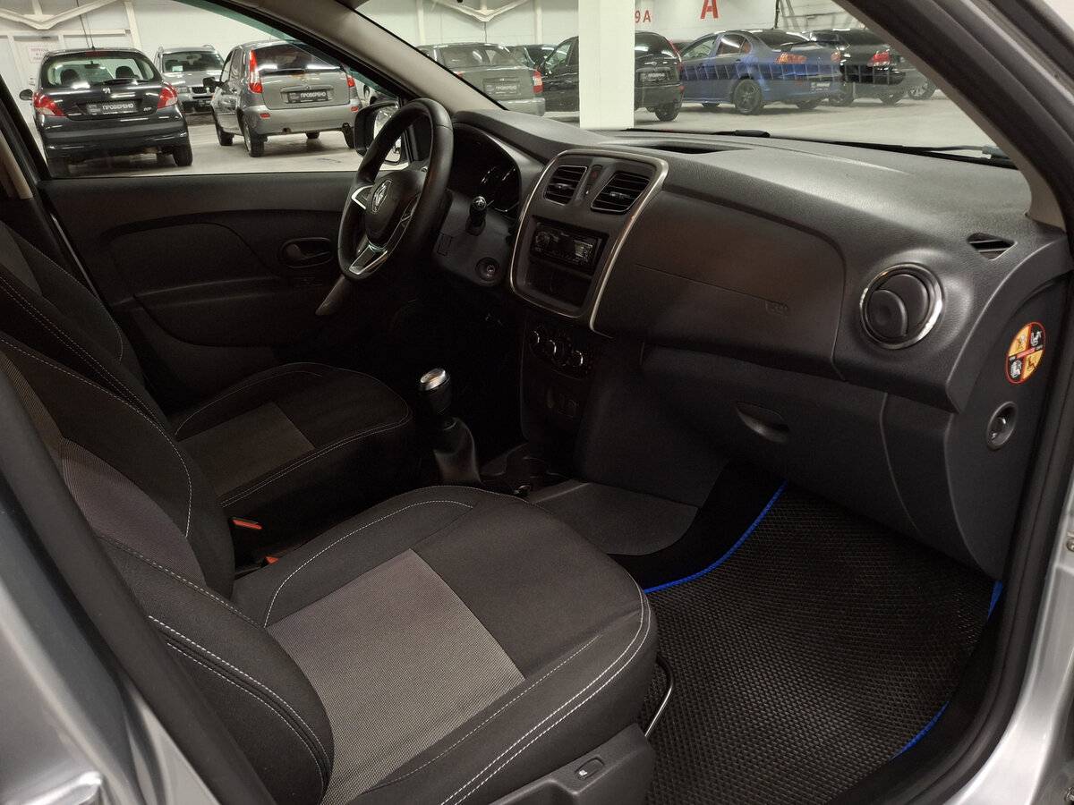Купить Renault Sandero с пробегом. Фото: #10