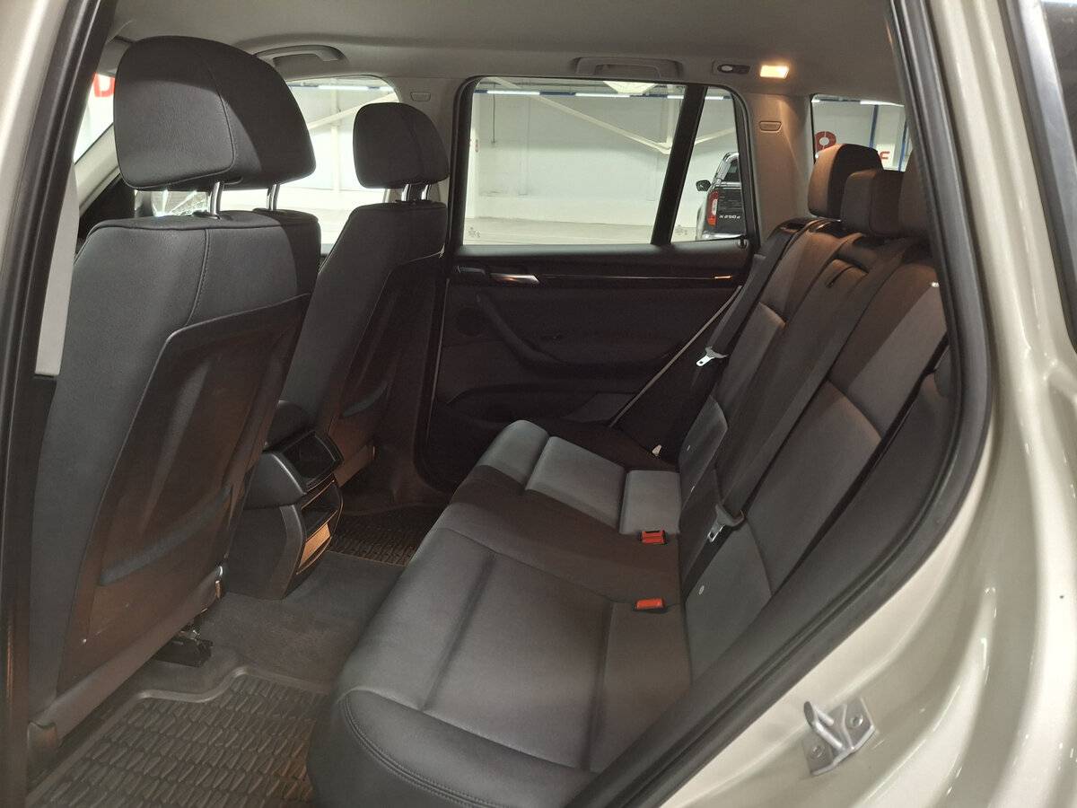 Купить BMW X3 с пробегом. Фото: #11