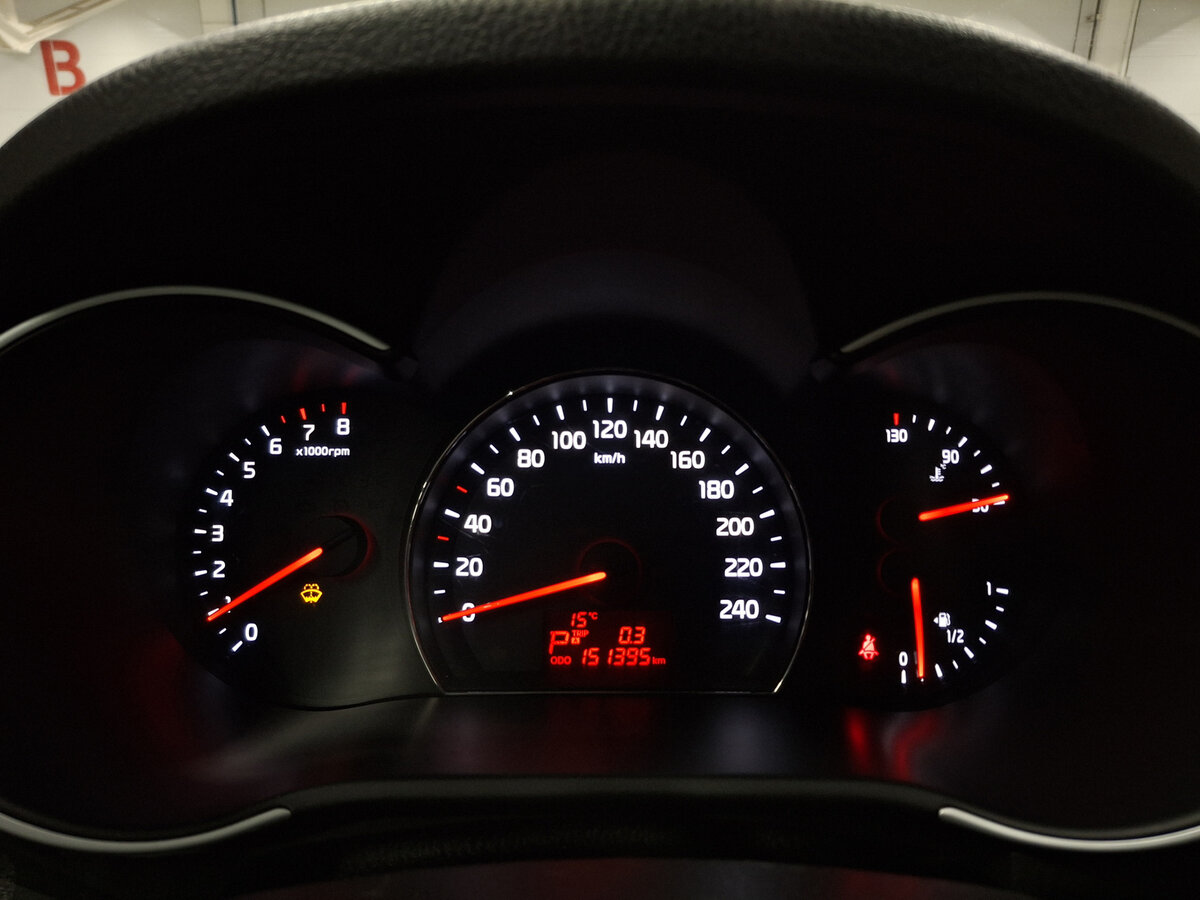 Купить Kia Sorento с пробегом. Фото: #12