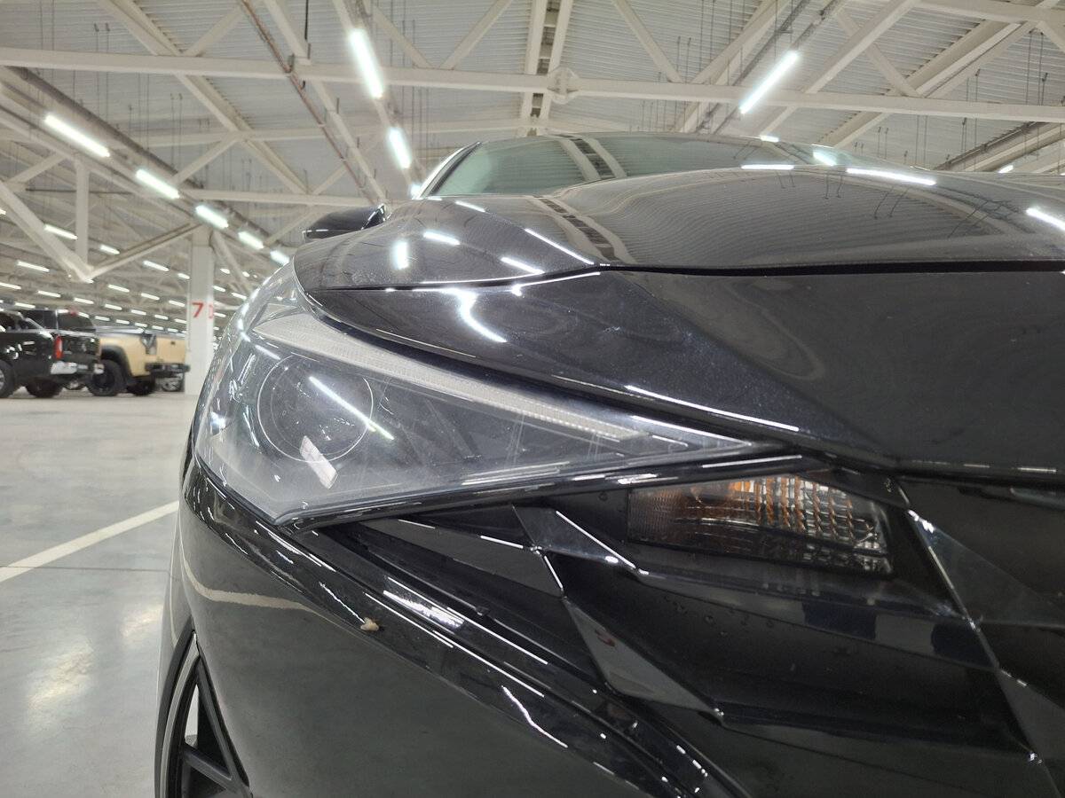 Купить Hyundai Elantra с пробегом. Фото: #15