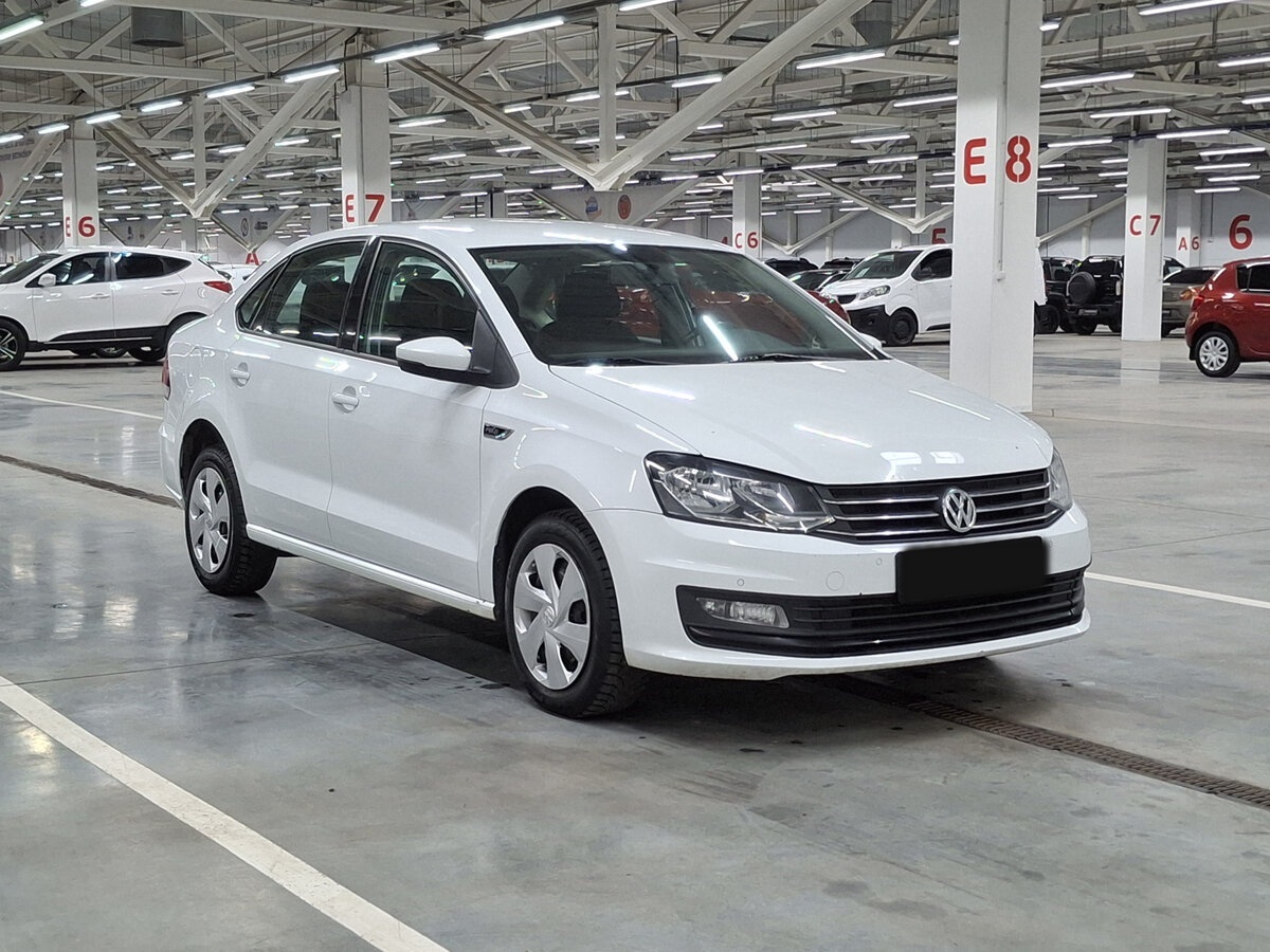 Купить Volkswagen Polo с пробегом. Фото: #2