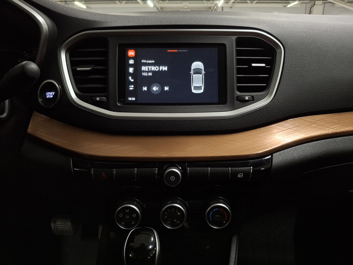 Купить Lada (ВАЗ) Vesta с пробегом. Фото: #14