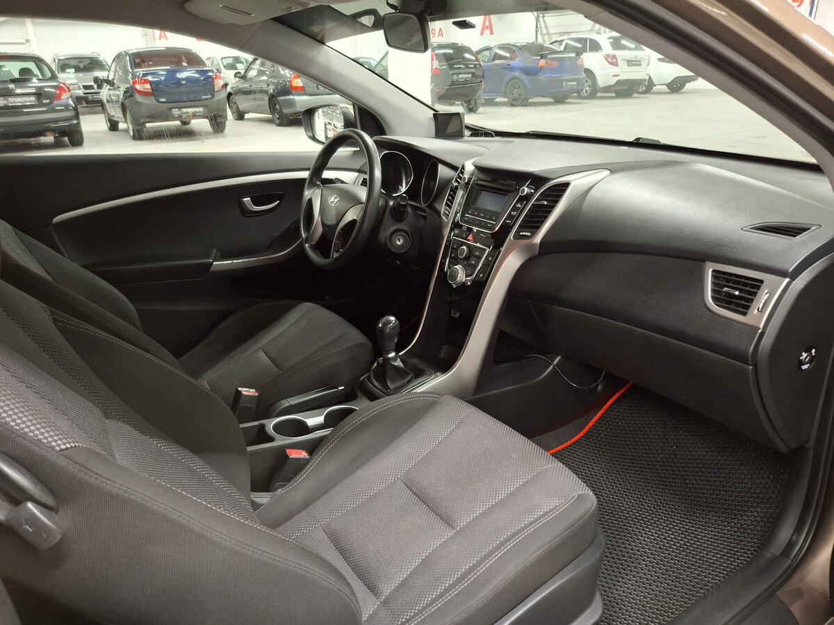 Купить Hyundai i30 с пробегом. Фото: #10