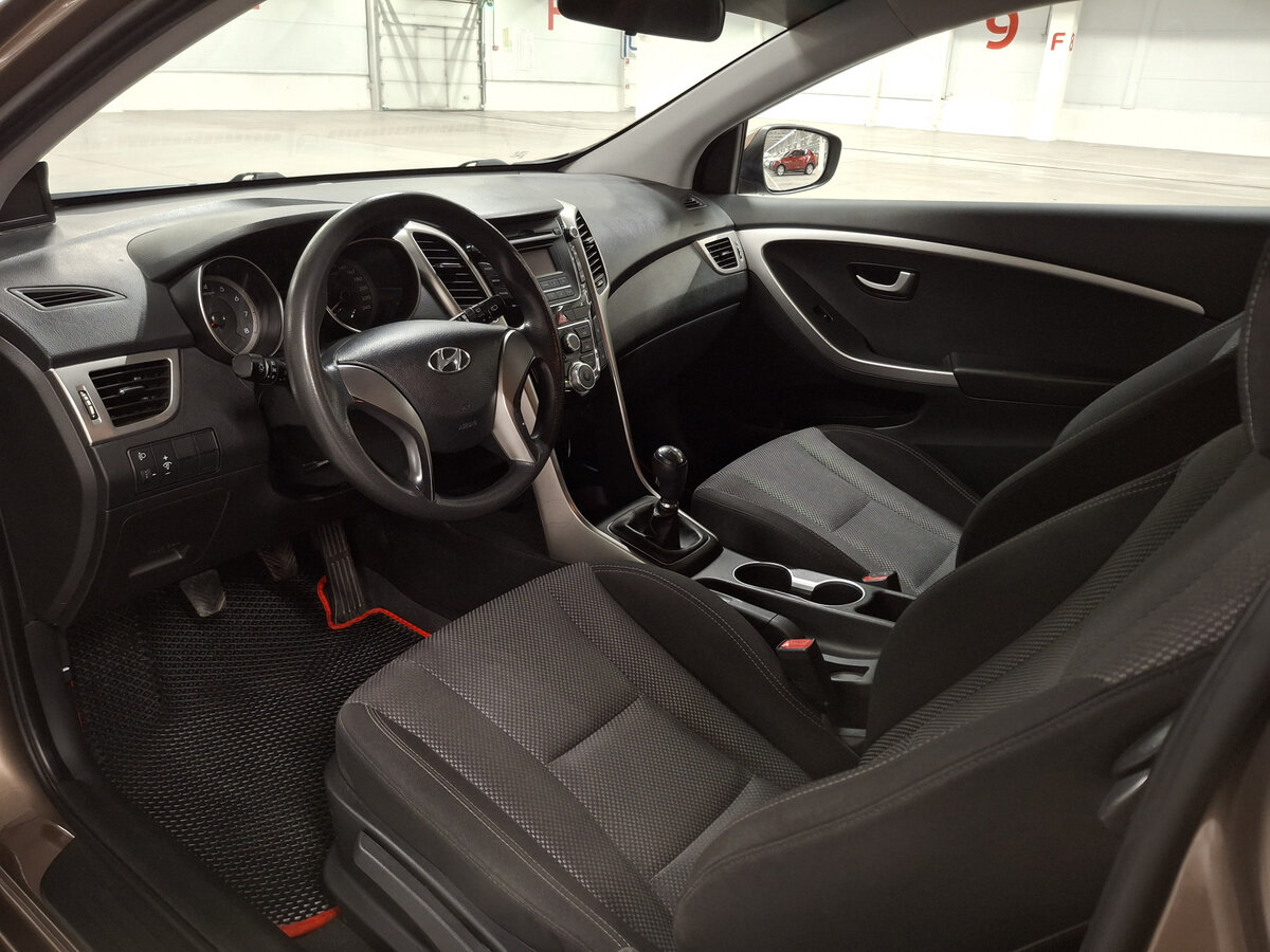 Купить Hyundai i30 с пробегом. Фото: #15