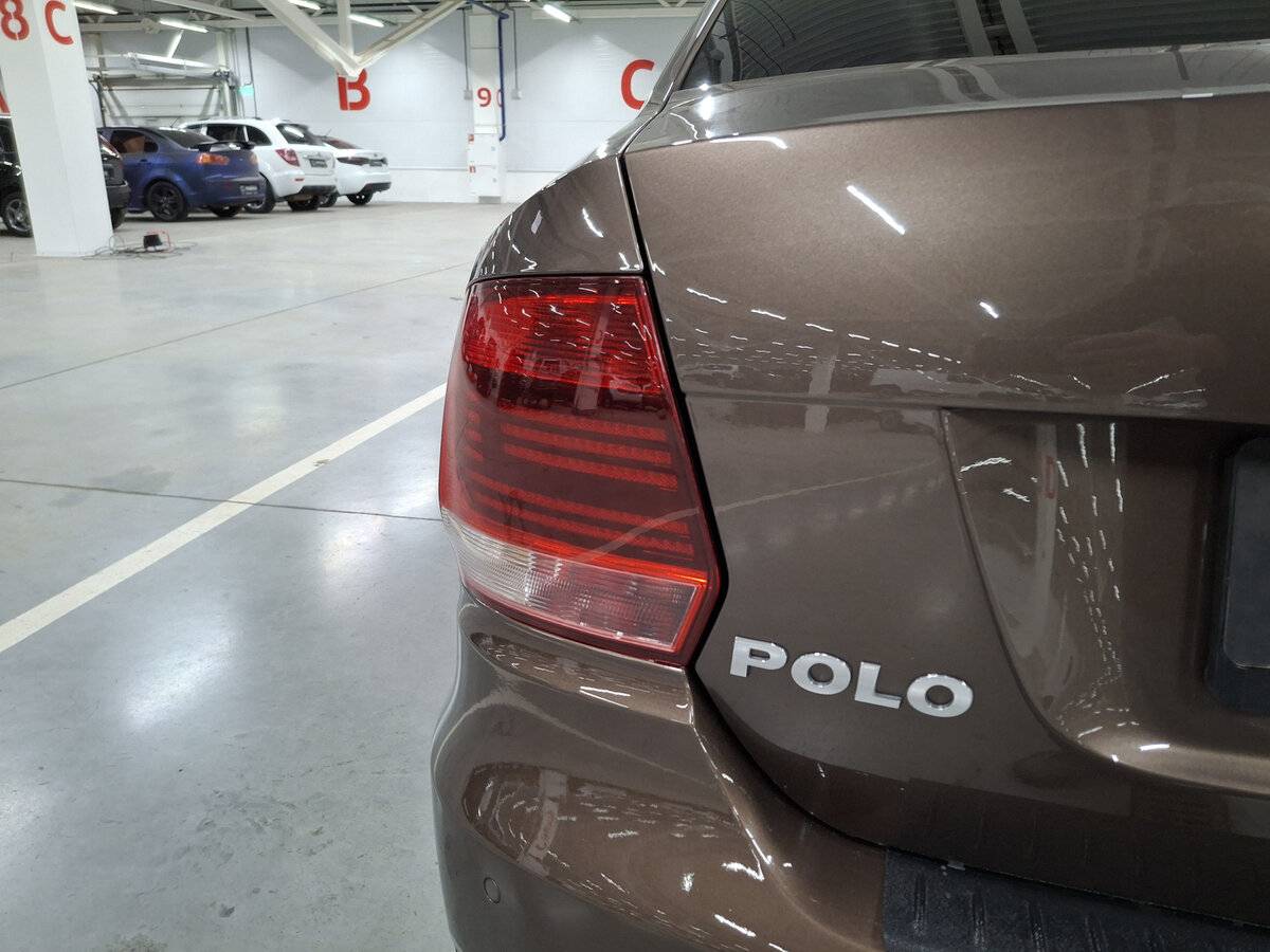 Купить Volkswagen Polo с пробегом. Фото: #8