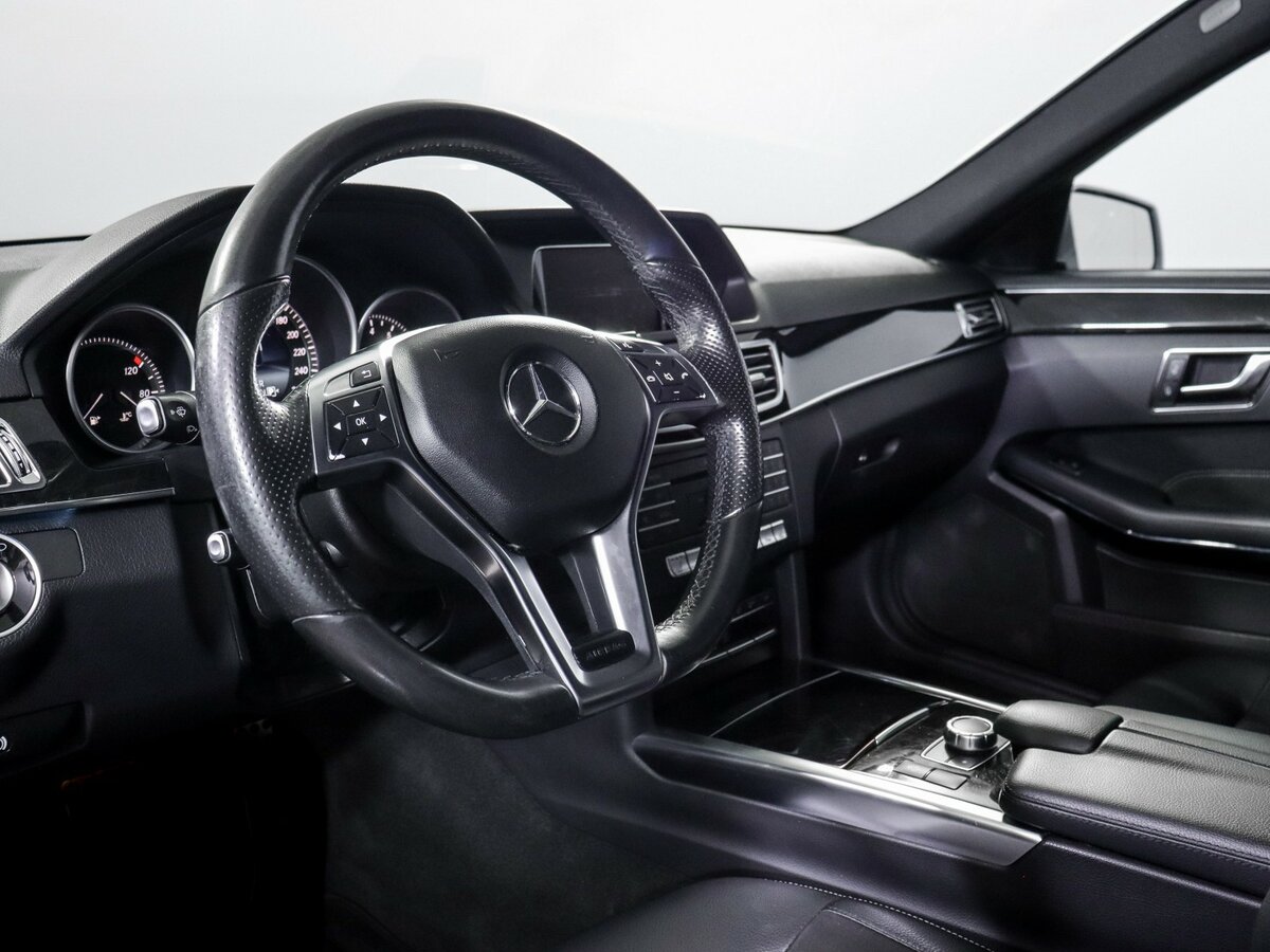 Купить Mercedes-Benz E-Класс с пробегом. Фото: #10