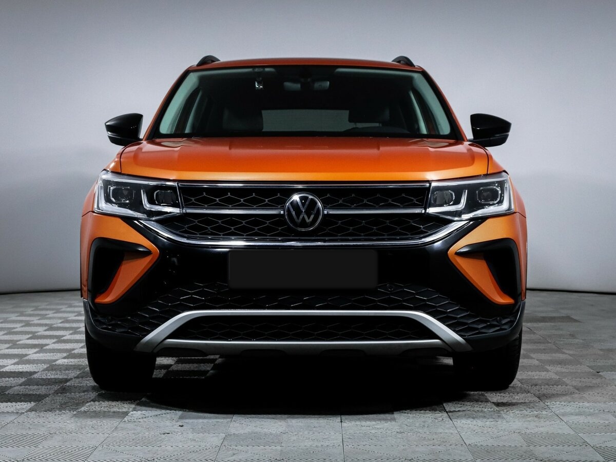 Купить Volkswagen Taos с пробегом. Фото: #1