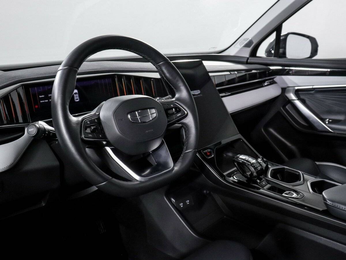Купить Geely Atlas с пробегом. Фото: #11