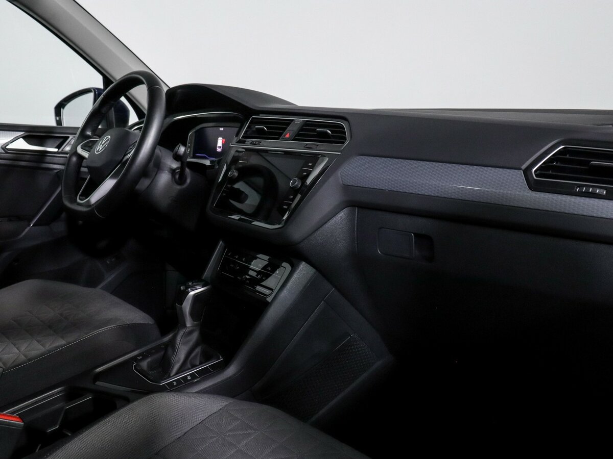 Купить Volkswagen Tiguan с пробегом. Фото: #6