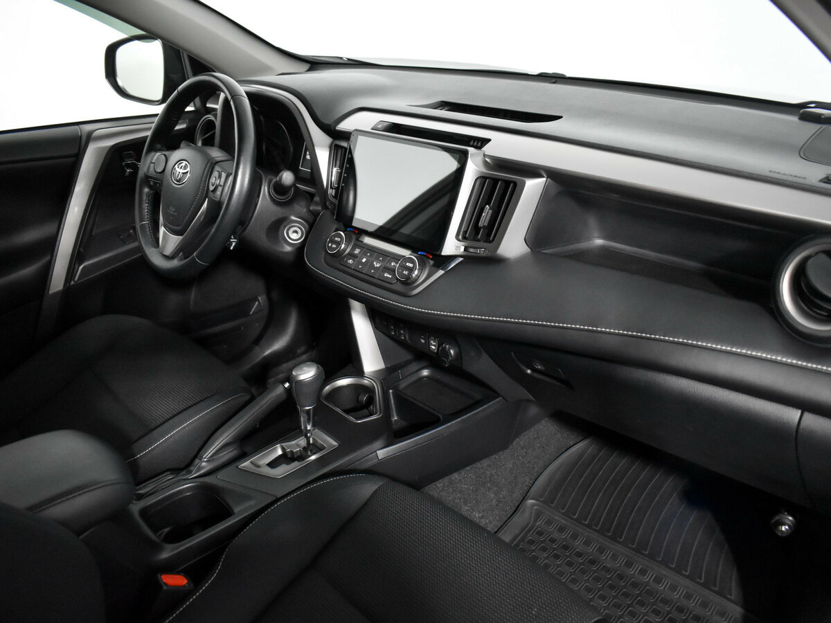 Купить Toyota RAV4 с пробегом. Фото: #12