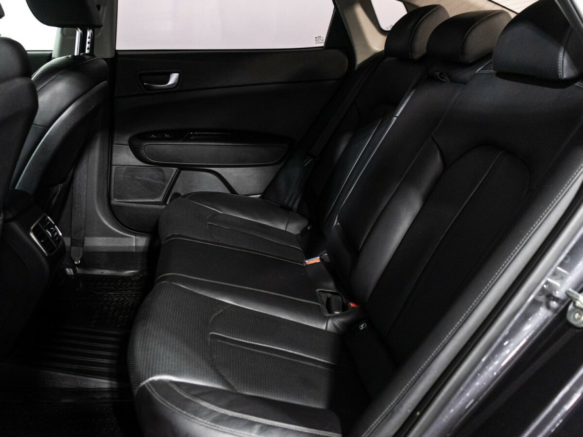 Купить Kia Optima с пробегом. Фото: #9