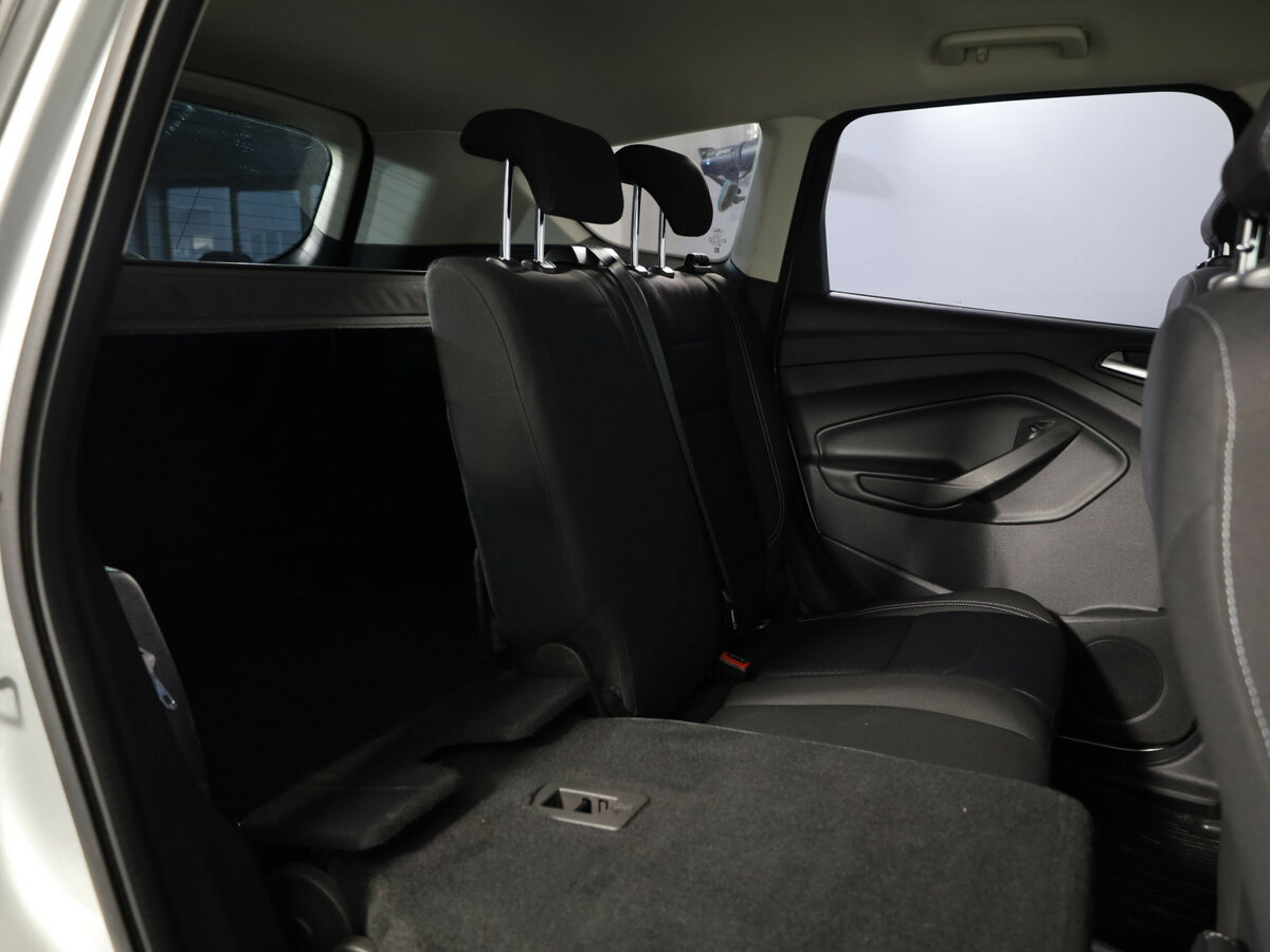 Купить Ford Kuga с пробегом. Фото: #14