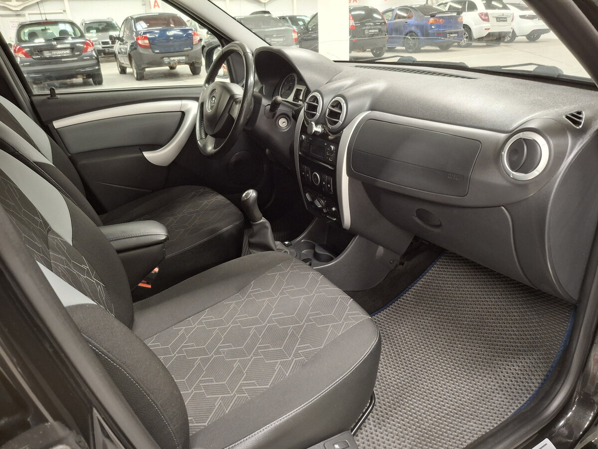 Купить Lada (ВАЗ) Largus с пробегом. Фото: #9