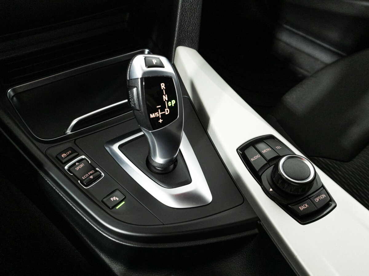 Купить BMW 3 серии с пробегом. Фото: #16